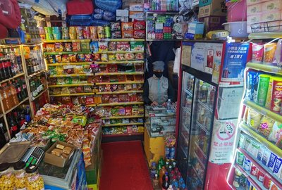 新規落地 先經營再備案，食品銷售邁入便民時代，20年小超市終迎春天